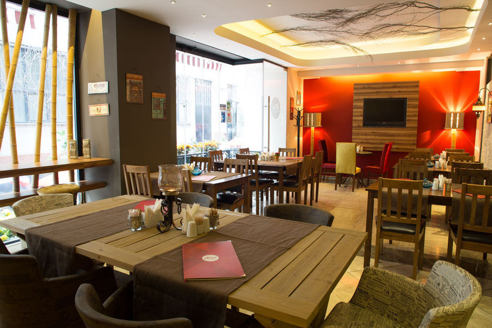 Art Hotel Истанбул Екстериор снимка